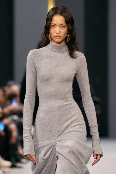 Look 17